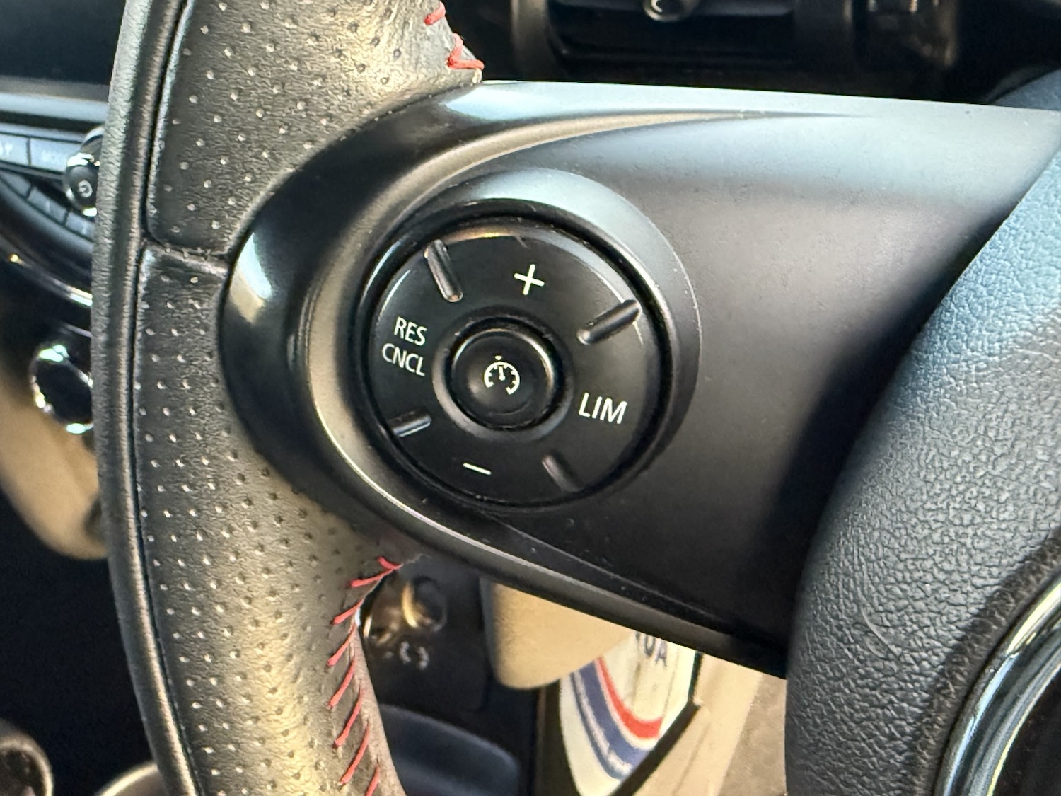 Used MINI Hatch 2016 for sale - 76547816: Photo 42