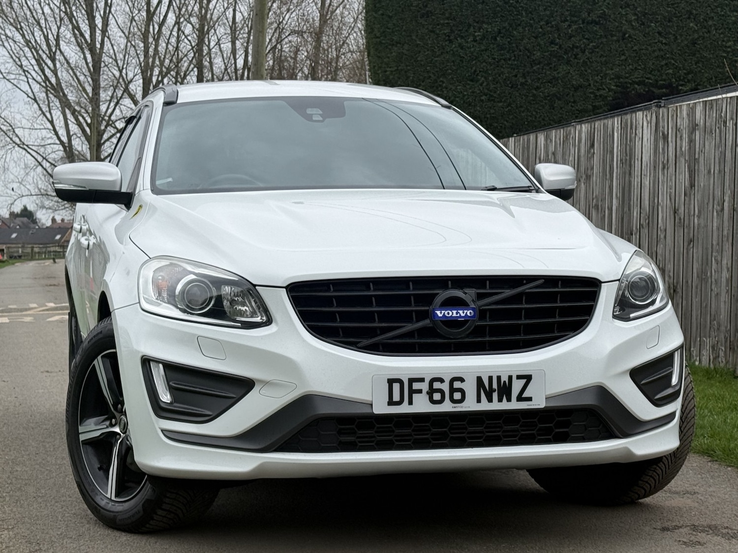 Used Volvo XC60 2016 for sale - 77792825: Photo 2