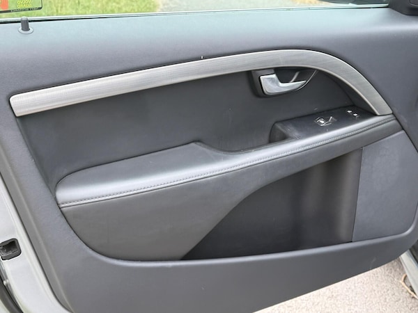Used Volvo S80 2009 for sale - 75667884: Photo 28