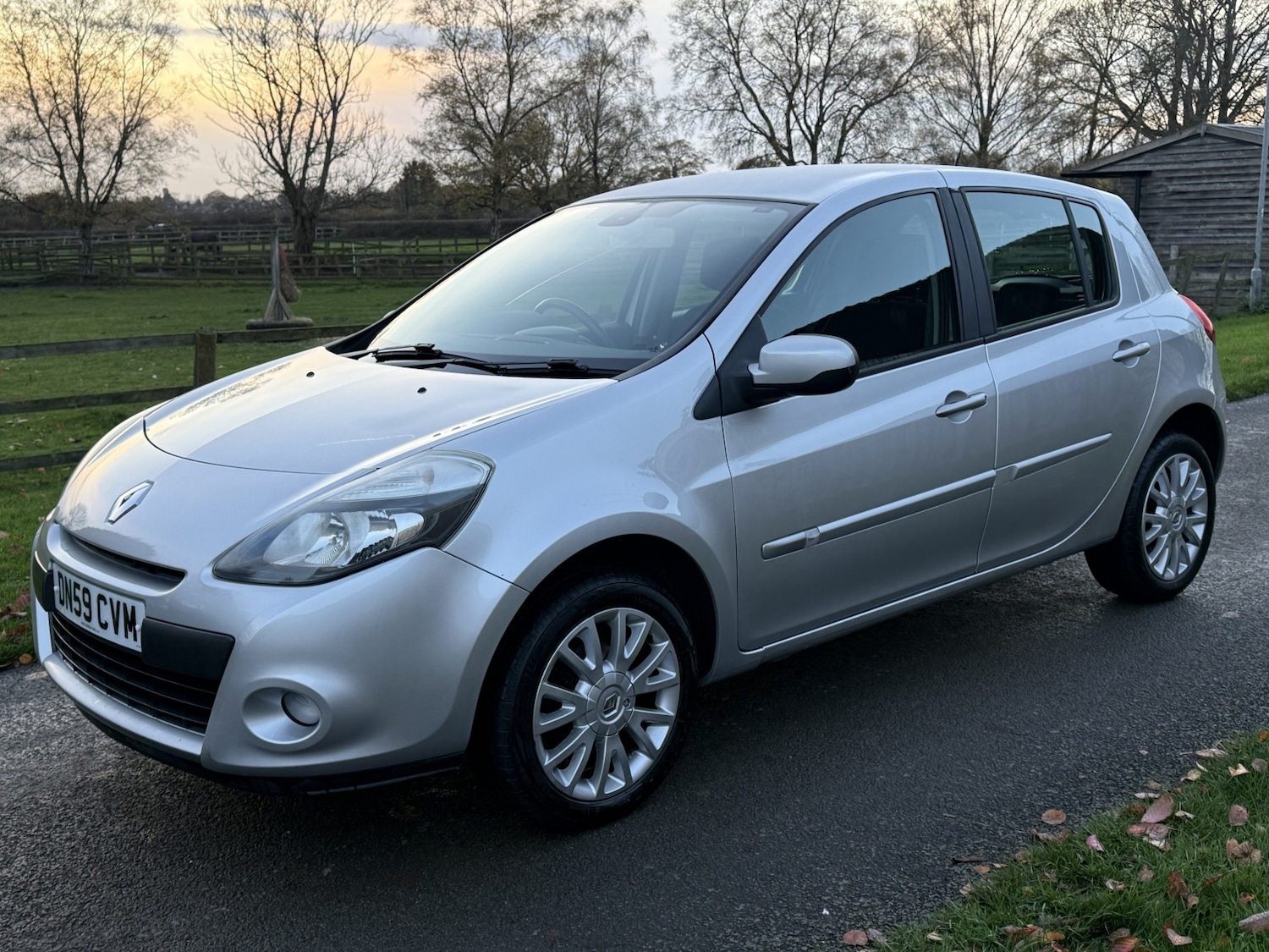 Used Renault Clio 2009 for sale - 76699231: Photo 22