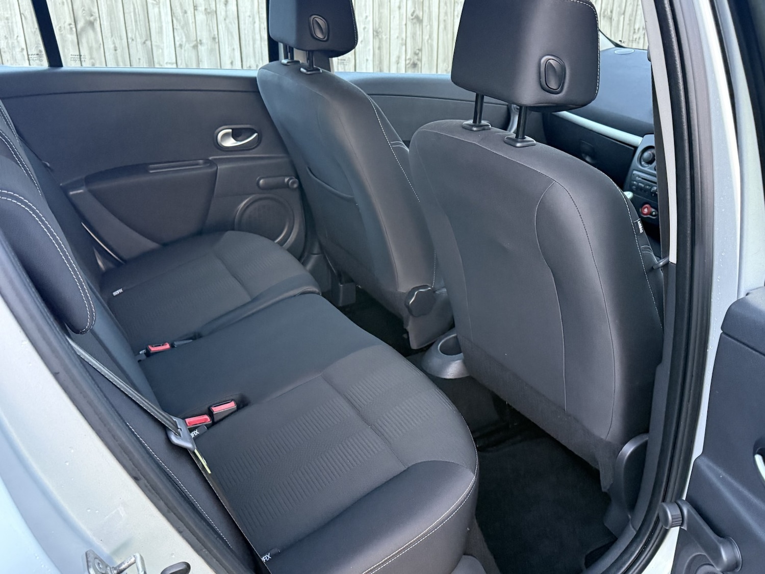 Used Renault Clio 2009 for sale - 76699231: Photo 23