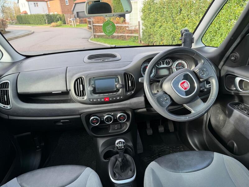 Used Fiat 500L 2014 for sale - 76685858: Photo 11