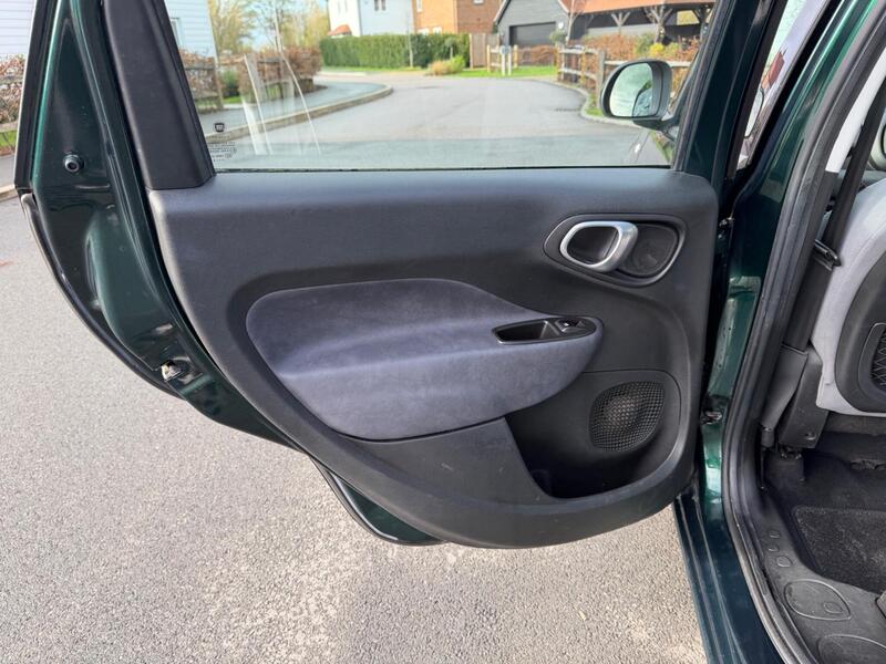 Used Fiat 500L 2014 for sale - 76685858: Photo 23