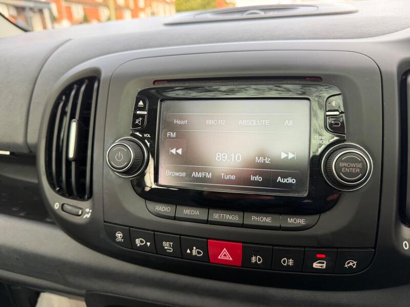 Used Fiat 500L 2014 for sale - 76685858: Photo 33