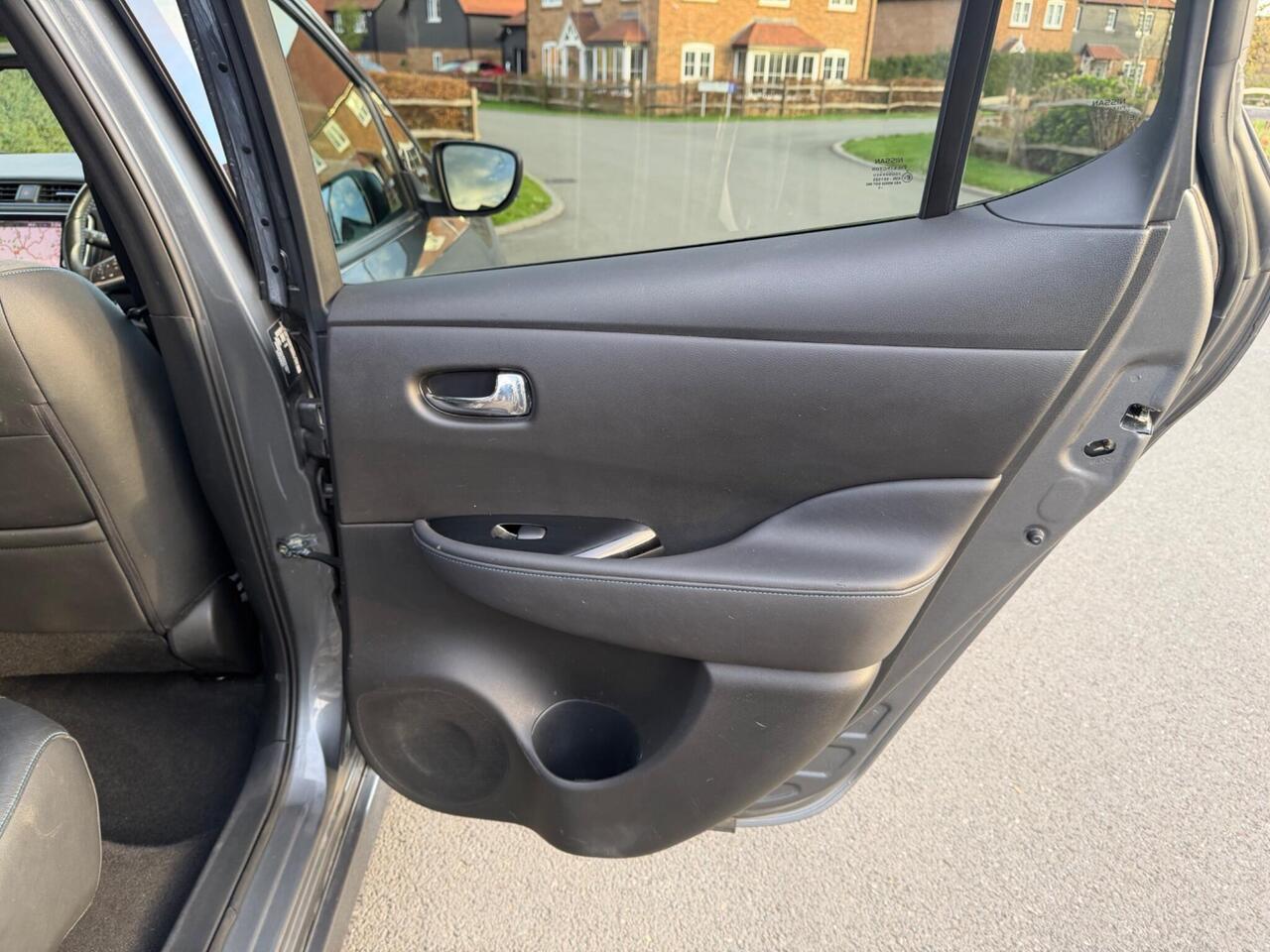 Used Nissan Leaf 2019 for sale - 76662676: Photo 22