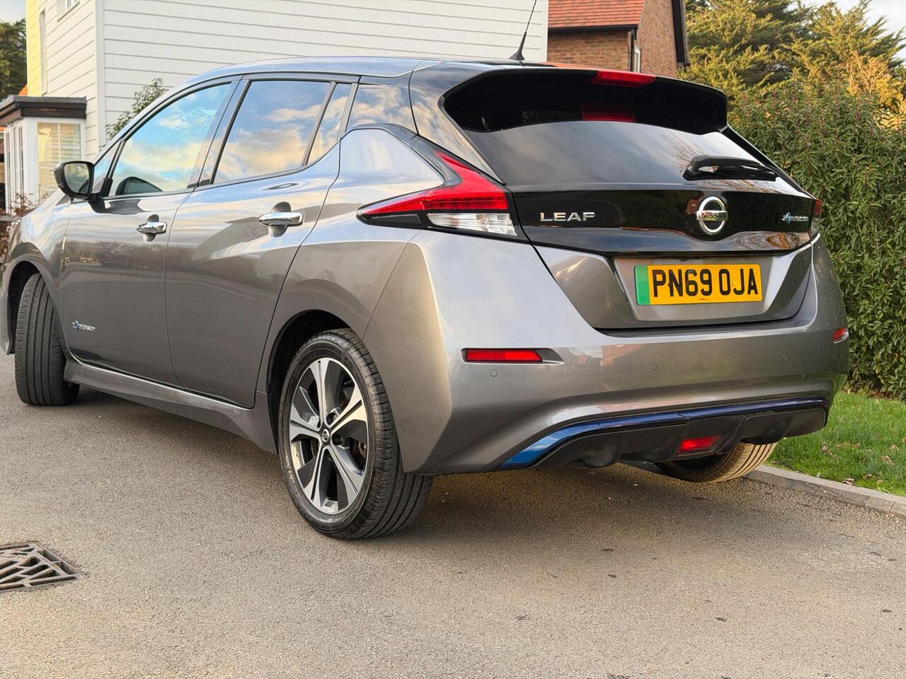 Used Nissan Leaf 2019 for sale - 76662676: Photo 4