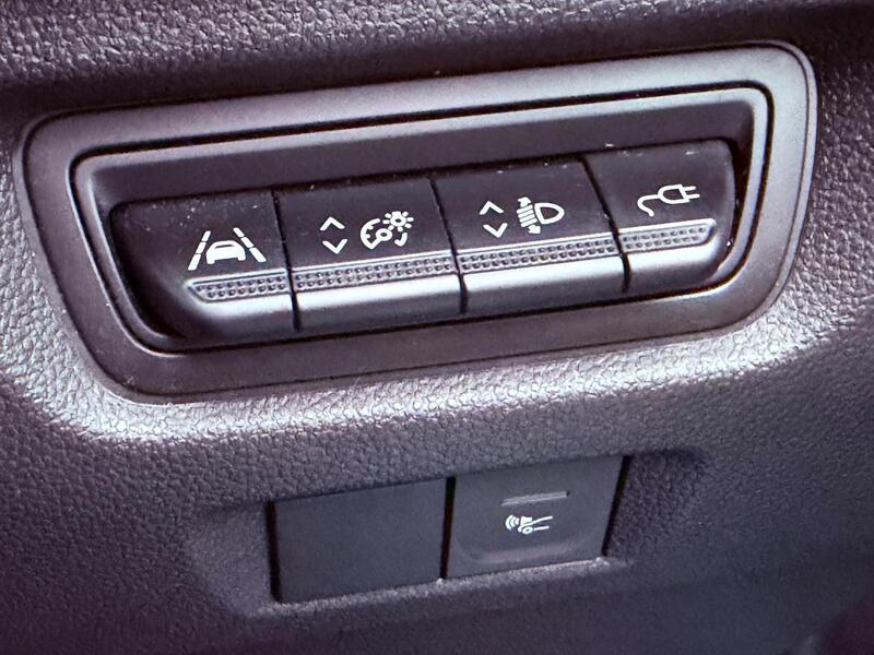 Used Renault Zoe 2021 for sale - 77037160: Photo 21