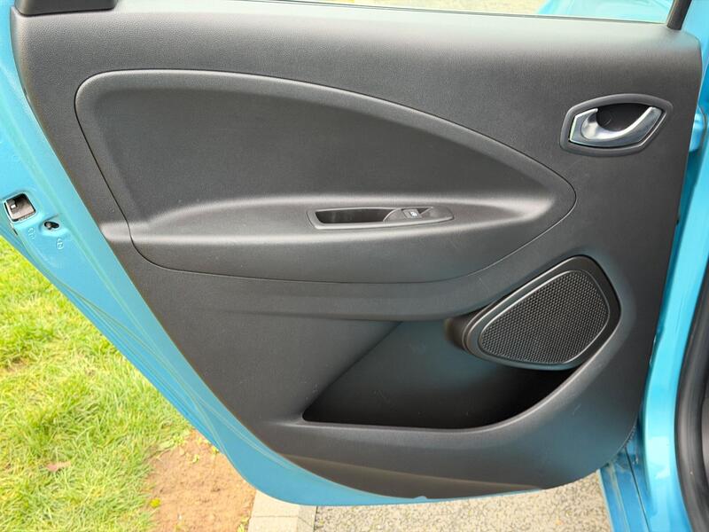 Used Renault Zoe 2021 for sale - 77037160: Photo 26