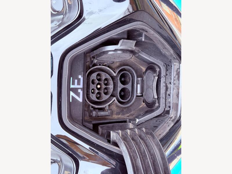 Used Renault Zoe 2021 for sale - 77037160: Photo 29