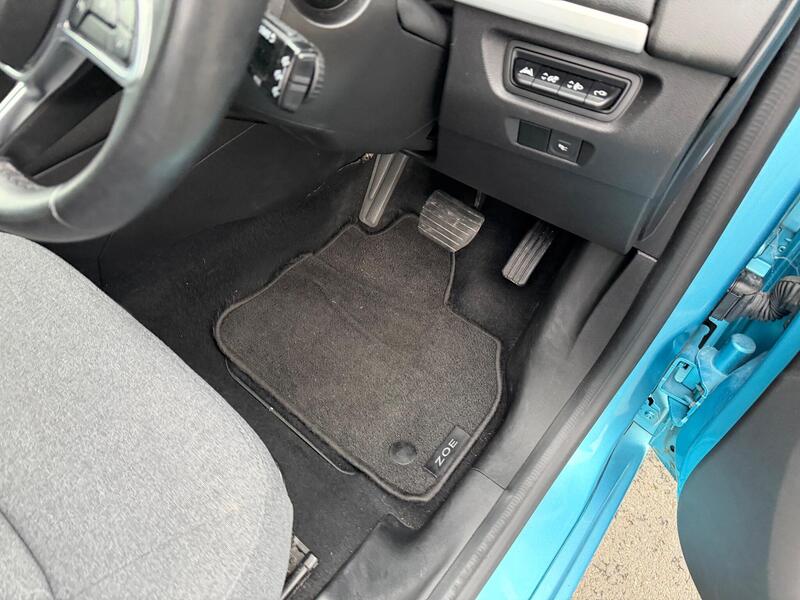 Used Renault Zoe 2021 for sale - 77037160: Photo 48