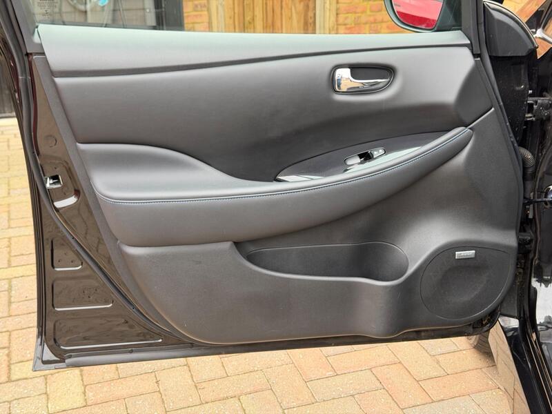 Used Nissan Leaf 2020 for sale - 77620418: Photo 30