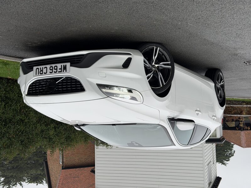 Used Volvo V40 2016 for sale - 76590246: Photo 1