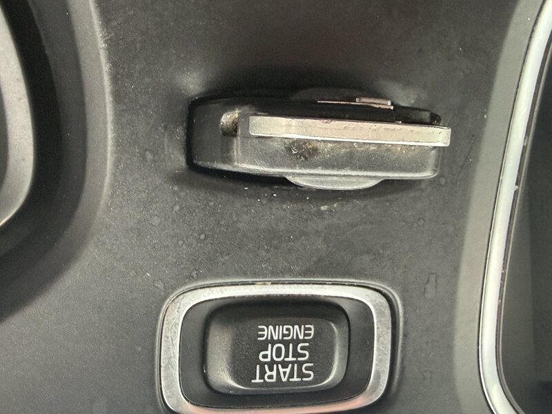 Used Volvo V40 2016 for sale - 76590246: Photo 17