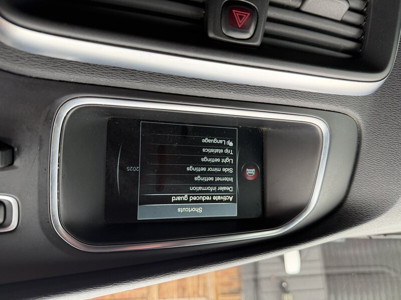 Used Volvo V40 2016 for sale - 76590246: Photo 20