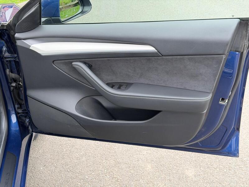 Used Tesla Model 3 2021 for sale - 77850485: Photo 19