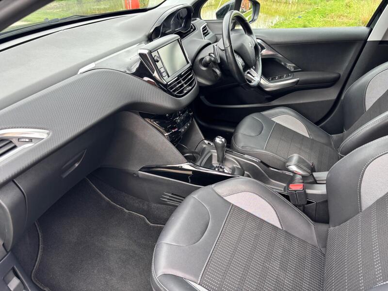 Used Peugeot 2008 2017 for sale - 78181907: Photo 18