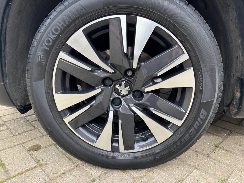 Used Peugeot 2008 2017 for sale - 78181907: Photo 26