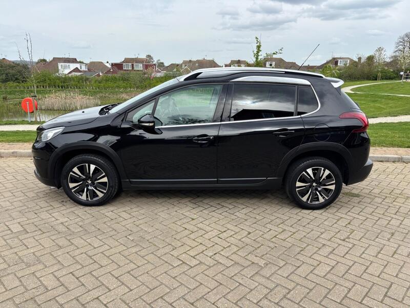 Used Peugeot 2008 2017 for sale - 78181907: Photo 4