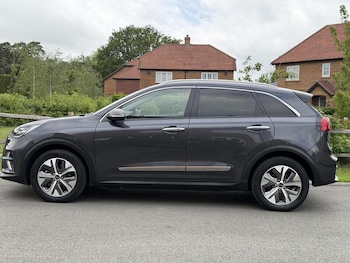 Used Kia Niro 2020 for sale - 78886406: Photo