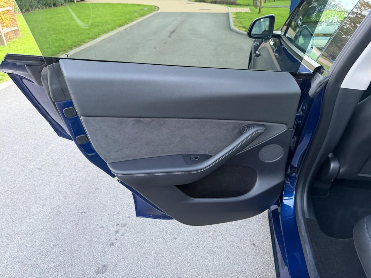 Used Tesla Model Y 2022 for sale - 76662675: Photo 23