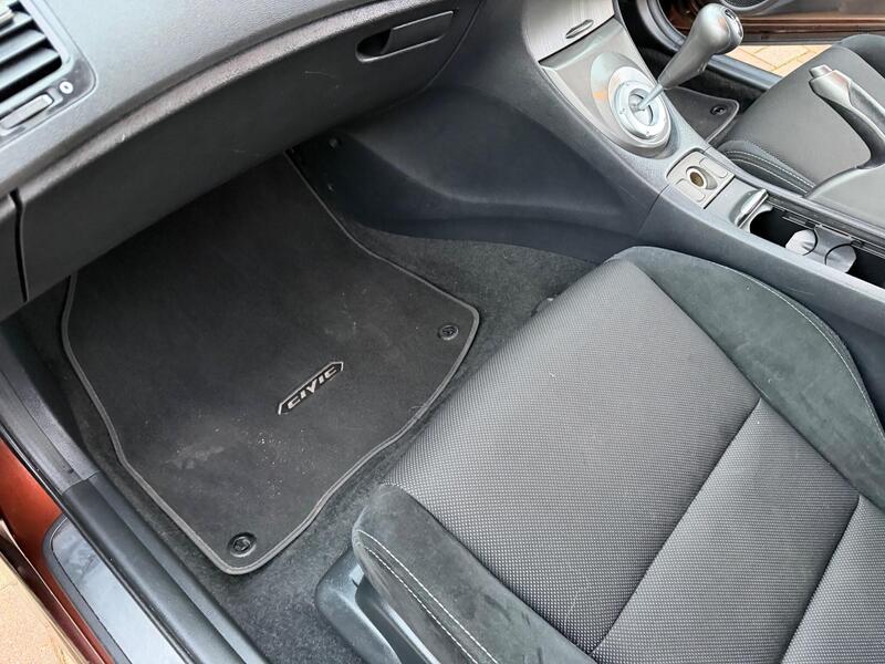 Used Honda Civic 2011 for sale - 76966914: Photo 26