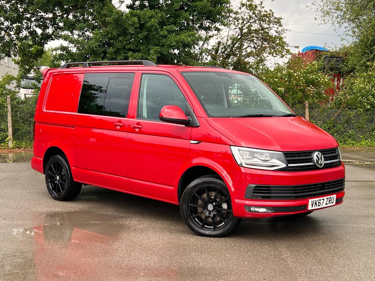 Used Volkswagen Transporter 2017 for sale - 76255629: Photo 1