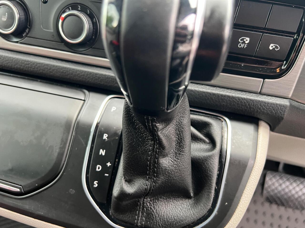 Used Volkswagen Transporter 2017 for sale - 76255629: Photo 24