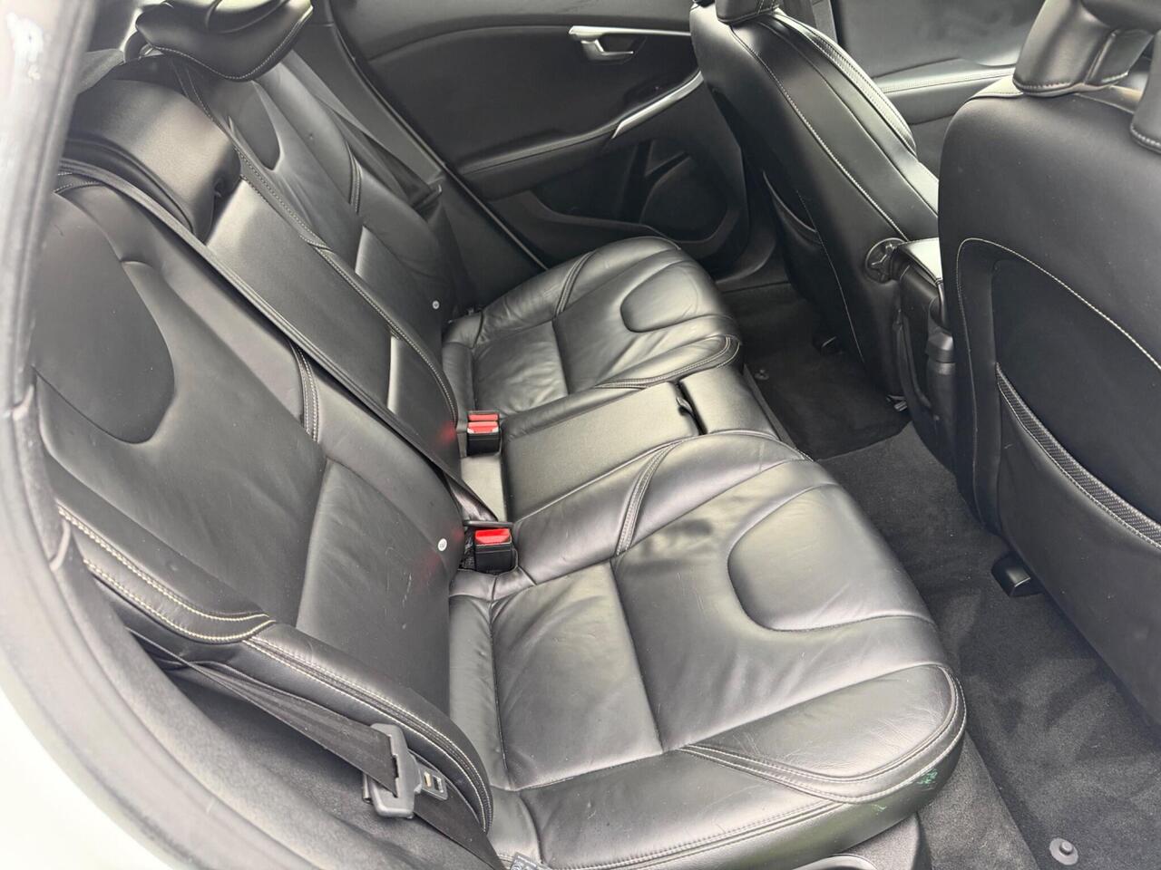 Used Volvo V40 2016 for sale - 76662673: Photo 12