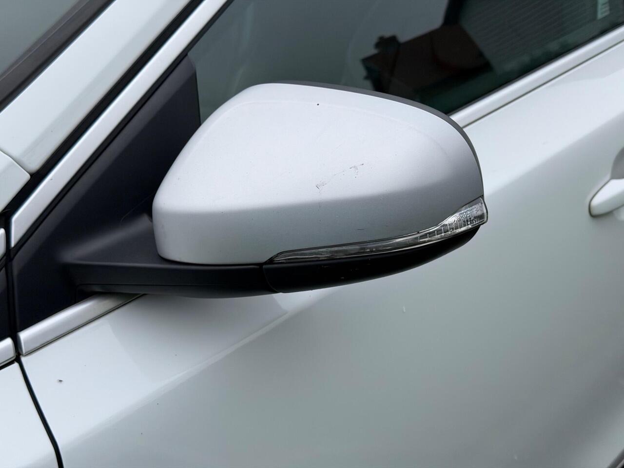 Used Volvo V40 2016 for sale - 76662673: Photo 29