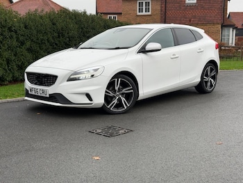 Used Volvo V40 2016 for sale - 76662673: Photo