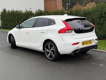 Used Volvo V40 2016 for sale - 76662673: Photo