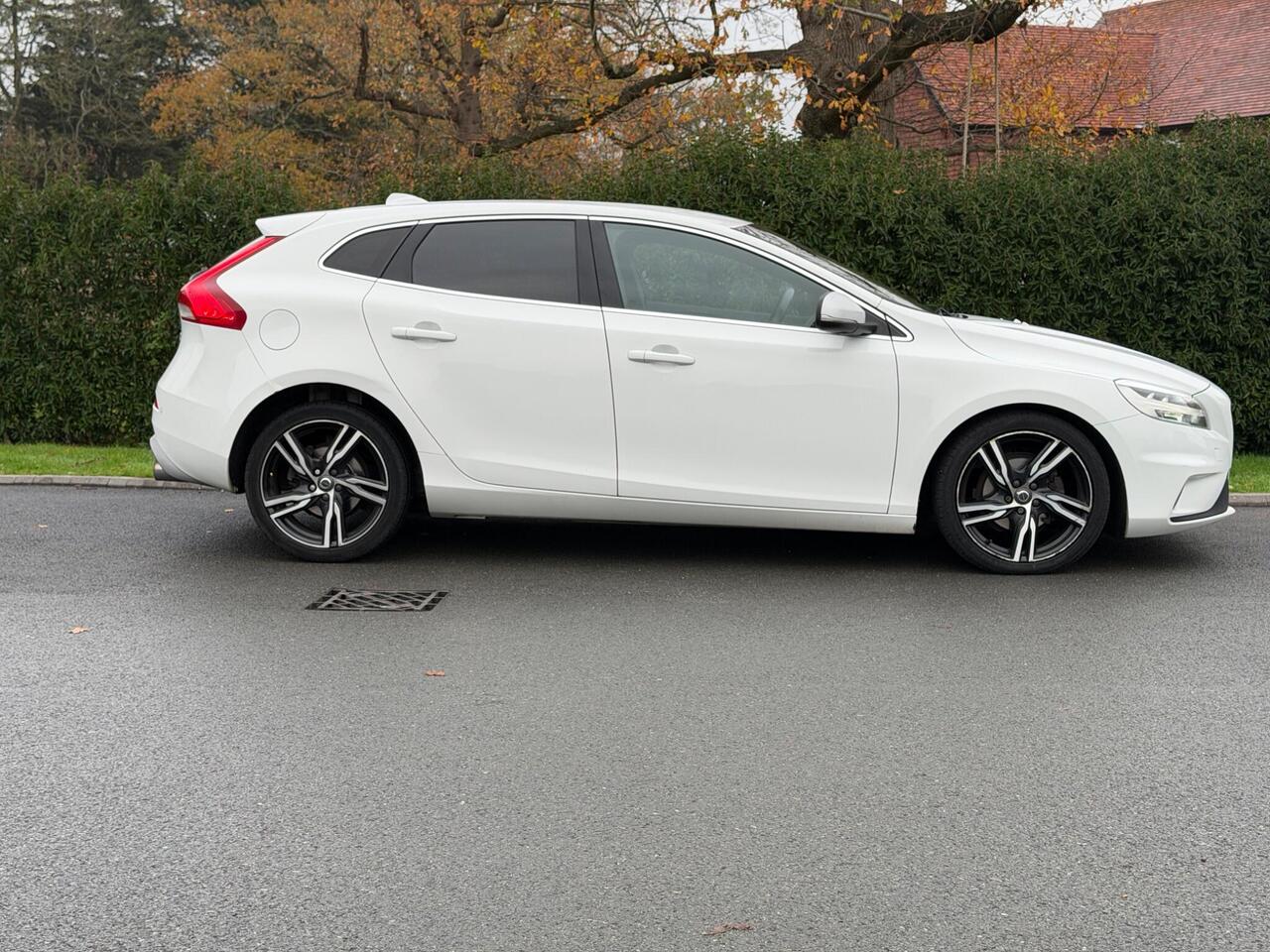 Used Volvo V40 2016 for sale - 76662673: Photo 7