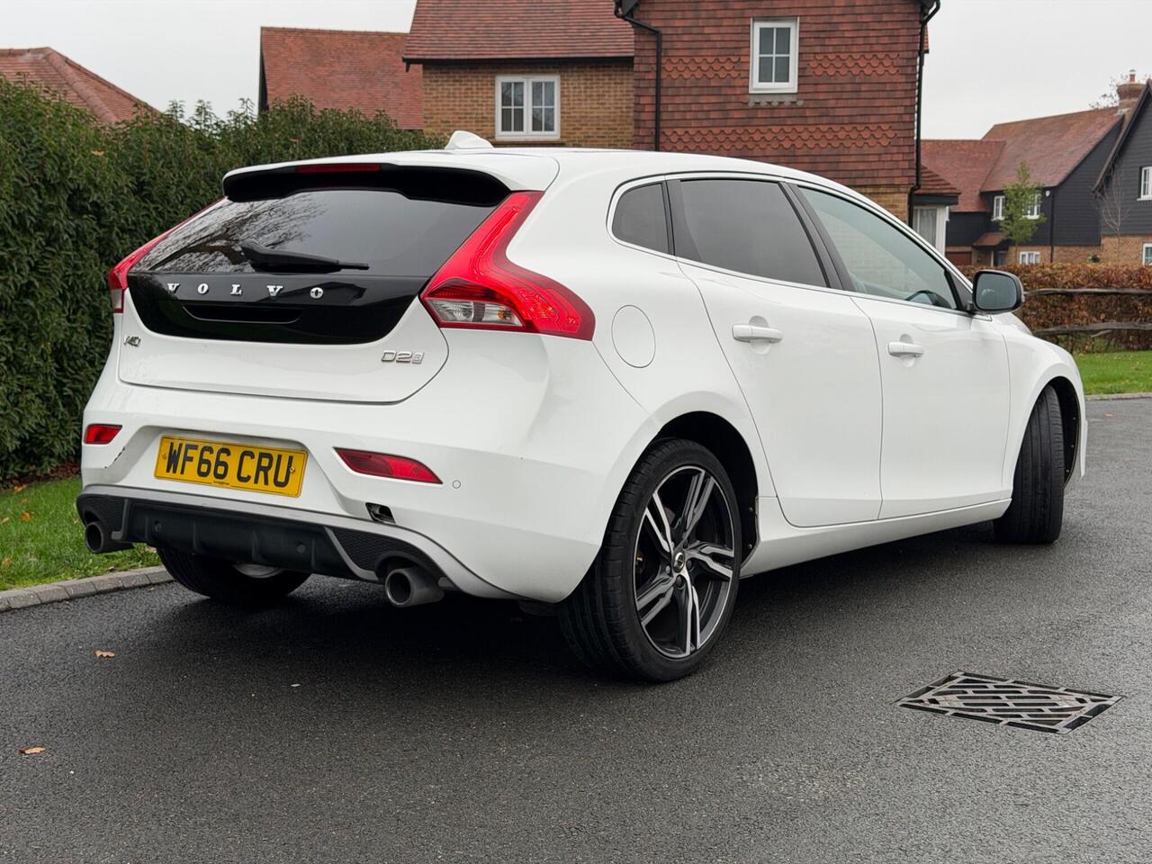 Used Volvo V40 2016 for sale - 76662673: Photo 8