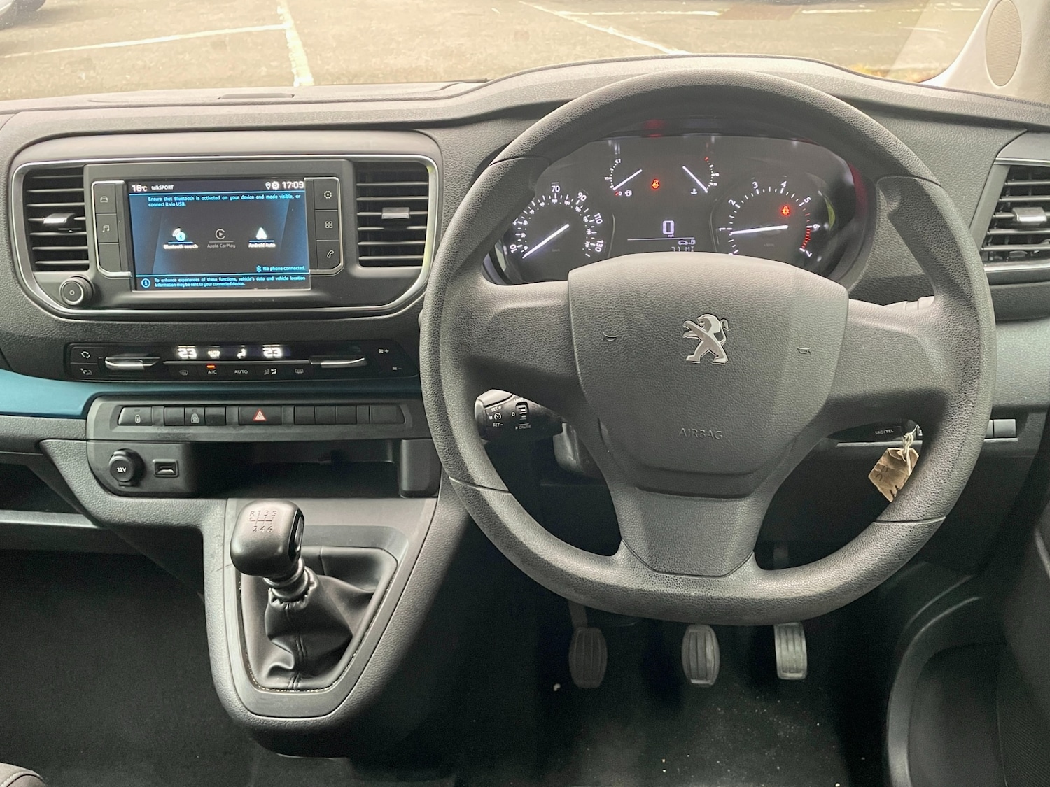 Used Peugeot Traveller 2021 for sale - 76196711: Photo 11