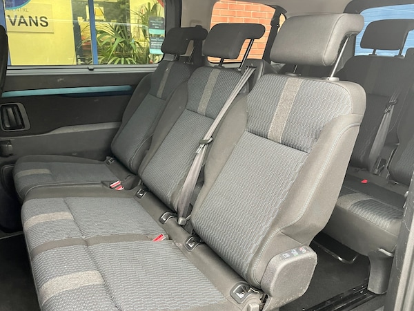 Used Peugeot Traveller 2021 for sale - 76196711: Photo 16