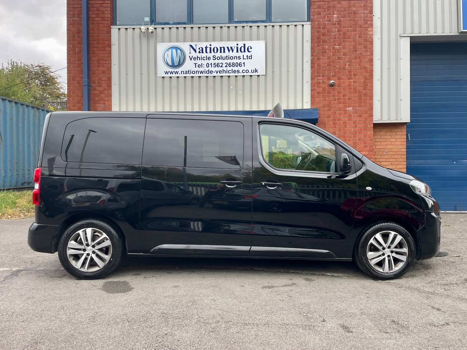 Used Peugeot Traveller 2021 for sale - 76196711: Photo 7