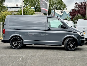 Used Volkswagen Transporter 2024 for sale - 79383597: Photo