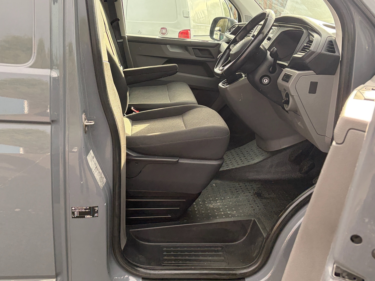 Used Volkswagen Transporter 2022 for sale - 78183474: Photo 33