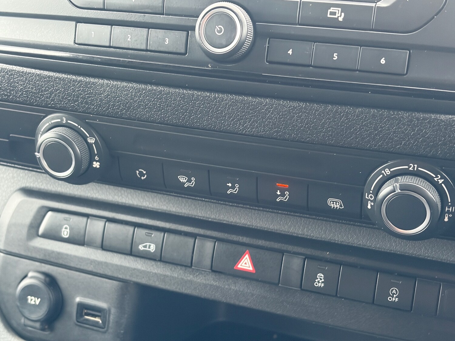 Used Vauxhall Vivaro 2020 for sale - 77631304: Photo 40