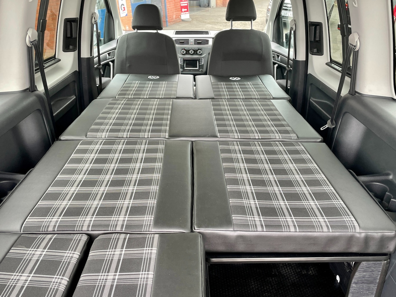 Used Volkswagen Caddy Maxi Life 2016 for sale - 77917231: Photo 11