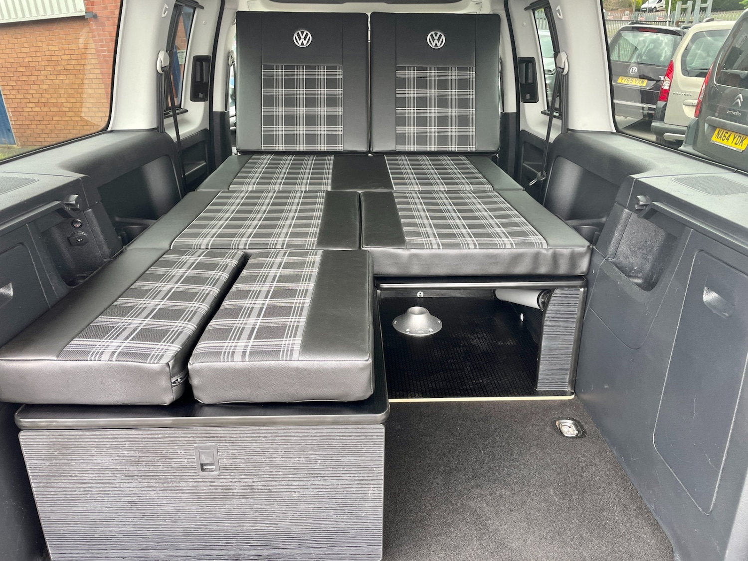 Used Volkswagen Caddy Maxi Life 2016 for sale - 77917231: Photo 6