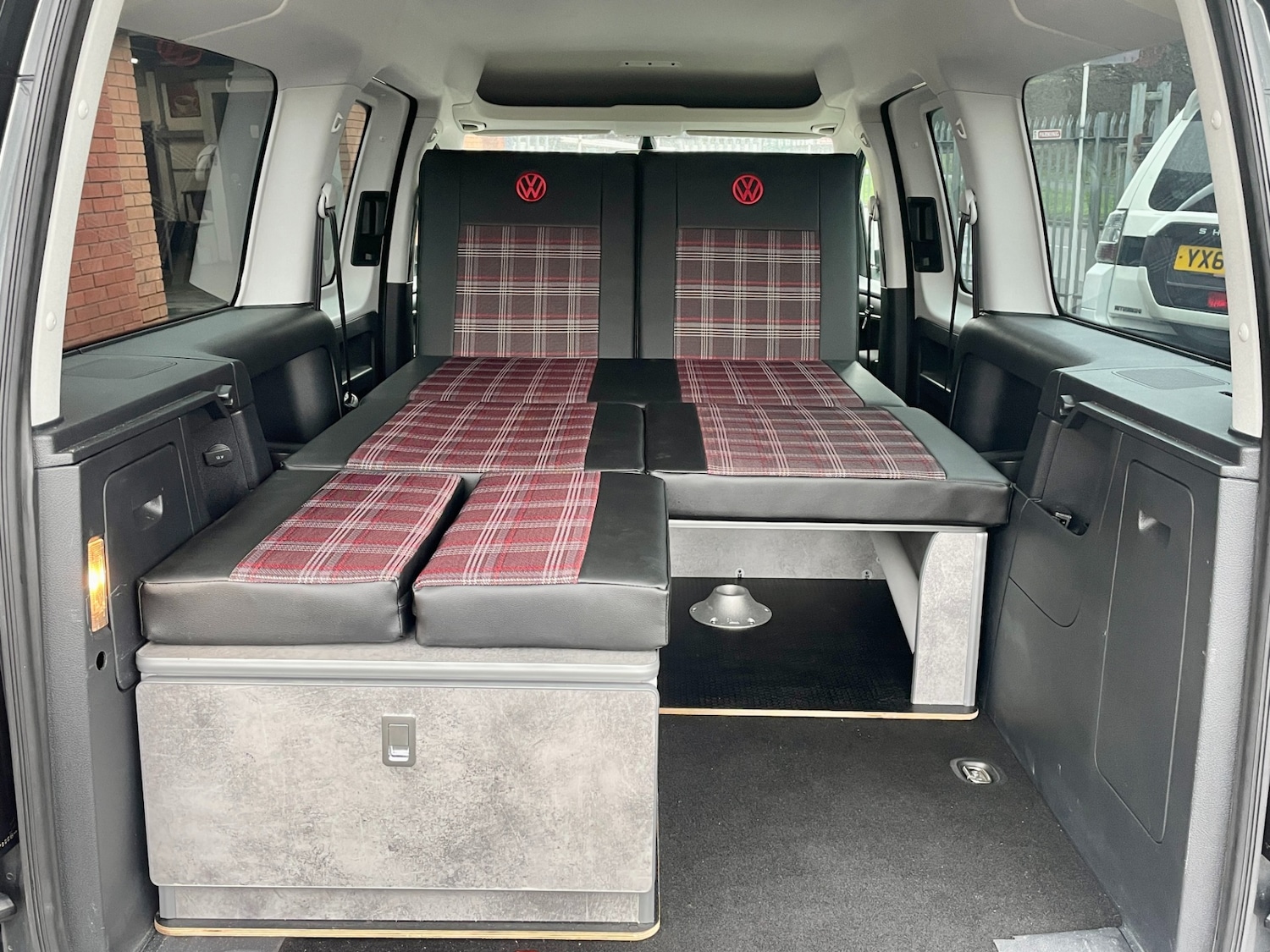 Used Volkswagen Caddy Maxi Life 2018 for sale - 77529813: Photo 10