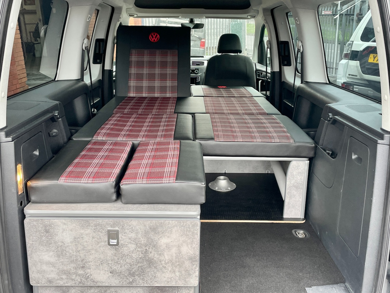 Used Volkswagen Caddy Maxi Life 2018 for sale - 77529813: Photo 11