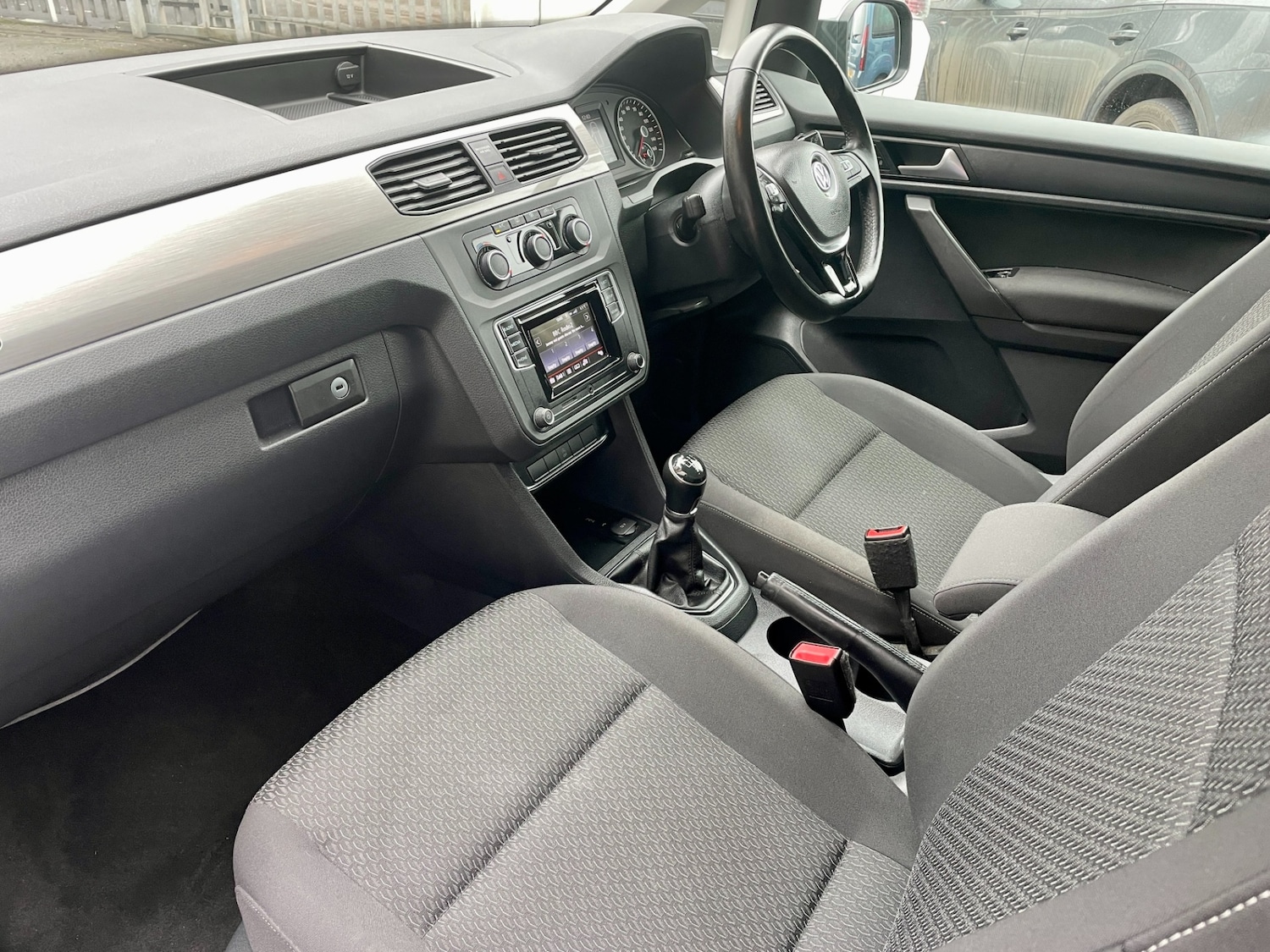 Used Volkswagen Caddy Maxi Life 2018 for sale - 77529813: Photo 28