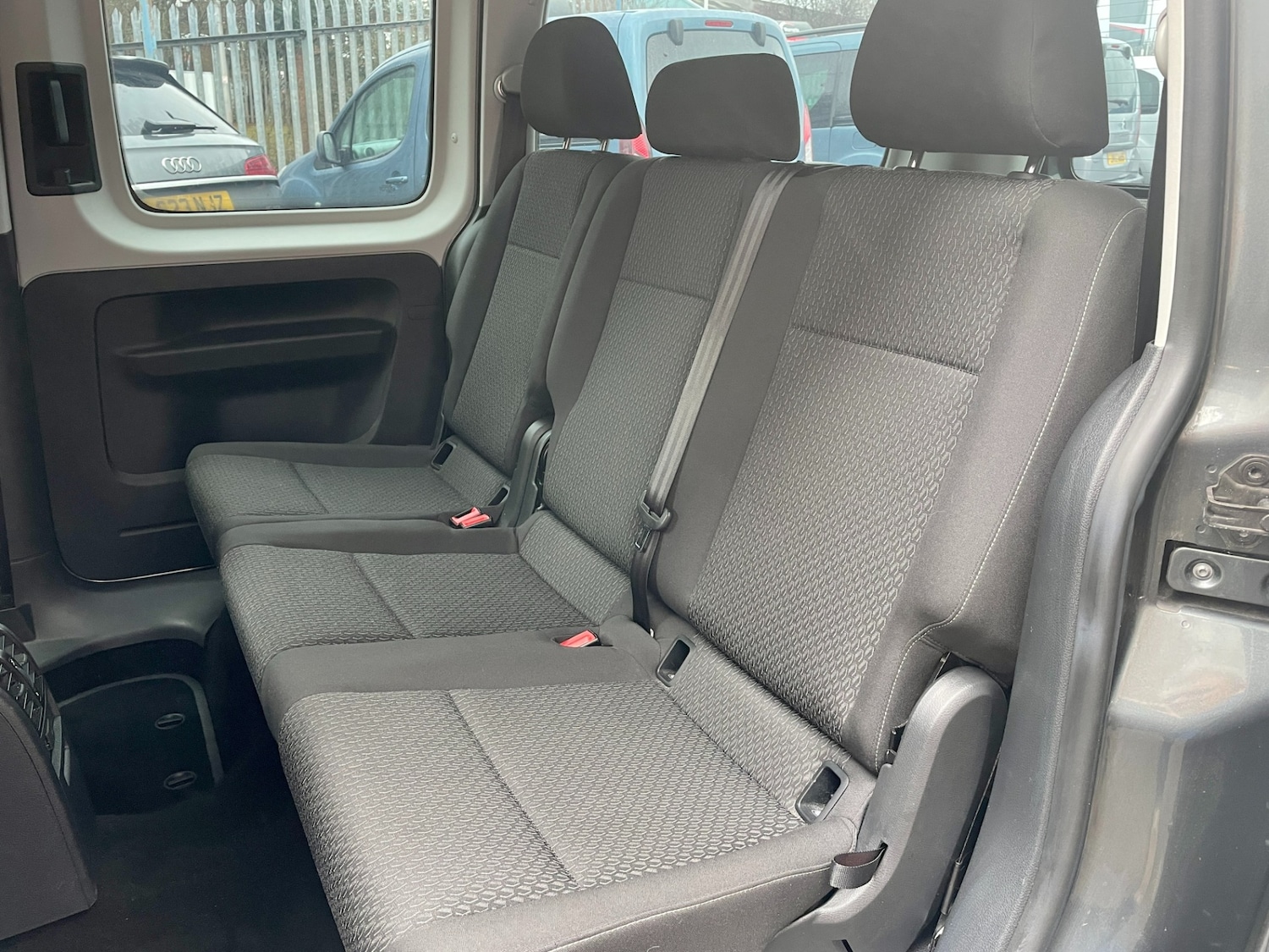 Used Volkswagen Caddy Maxi Life 2018 for sale - 77529813: Photo 32