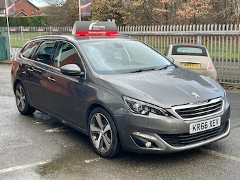 Used Peugeot 308 2016 for sale - 76748576: Photo