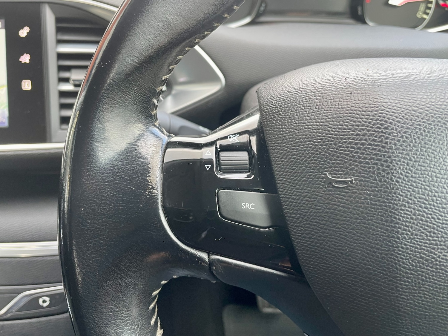 Used Peugeot 308 2016 for sale - 76748576: Photo 26