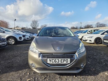Used Peugeot 208 2013 for sale - 77705433: Photo
