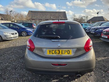 Used Peugeot 208 2013 for sale - 77705433: Photo