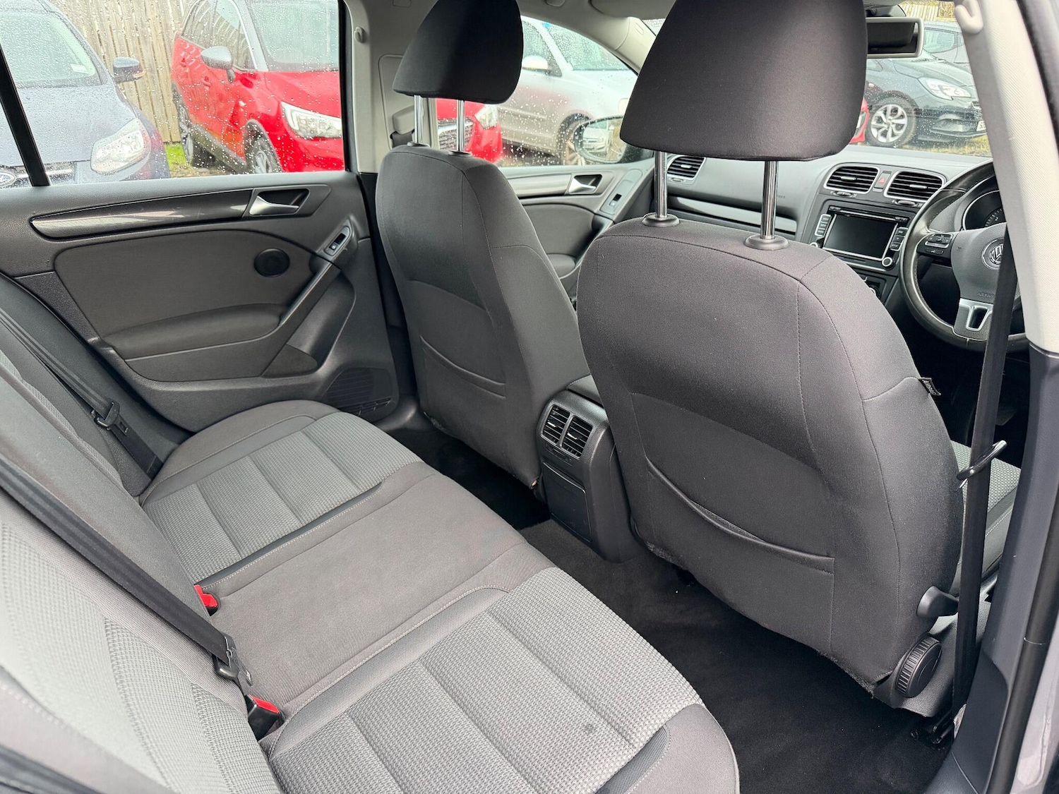 Used Volkswagen Golf 2011 for sale - 76432036: Photo 10